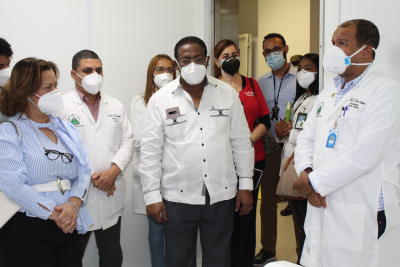 Director del SRMS realiza recorrido por hospital Marcelino Vélez