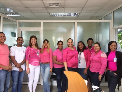 Personal hospital Marcelino Vélez Santana  conmemora  Día Mundial contra el Cáncer de Mama