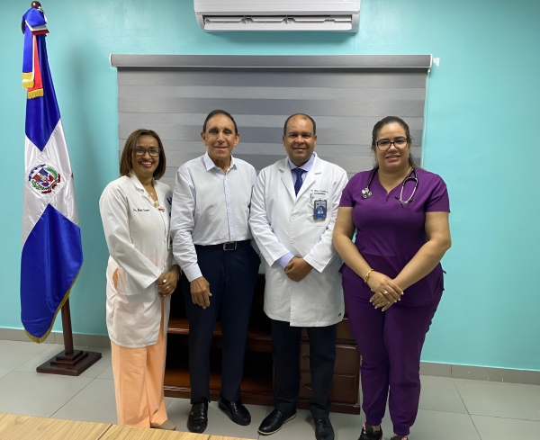 Dr. Cruz Jimini&aacute;n destaca gesti&oacute;n del Hospital Dr. Marcelino V&eacute;lez Santana