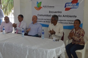 Frank Soto presente en la mesa principal que se llev&oacute; a cabo en el Colectivo de Salud Popular