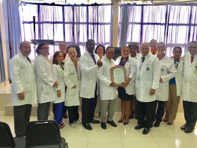 Gerentes del hospital Marcelino Vélez reconocen gestión del doctor Frank Soto
